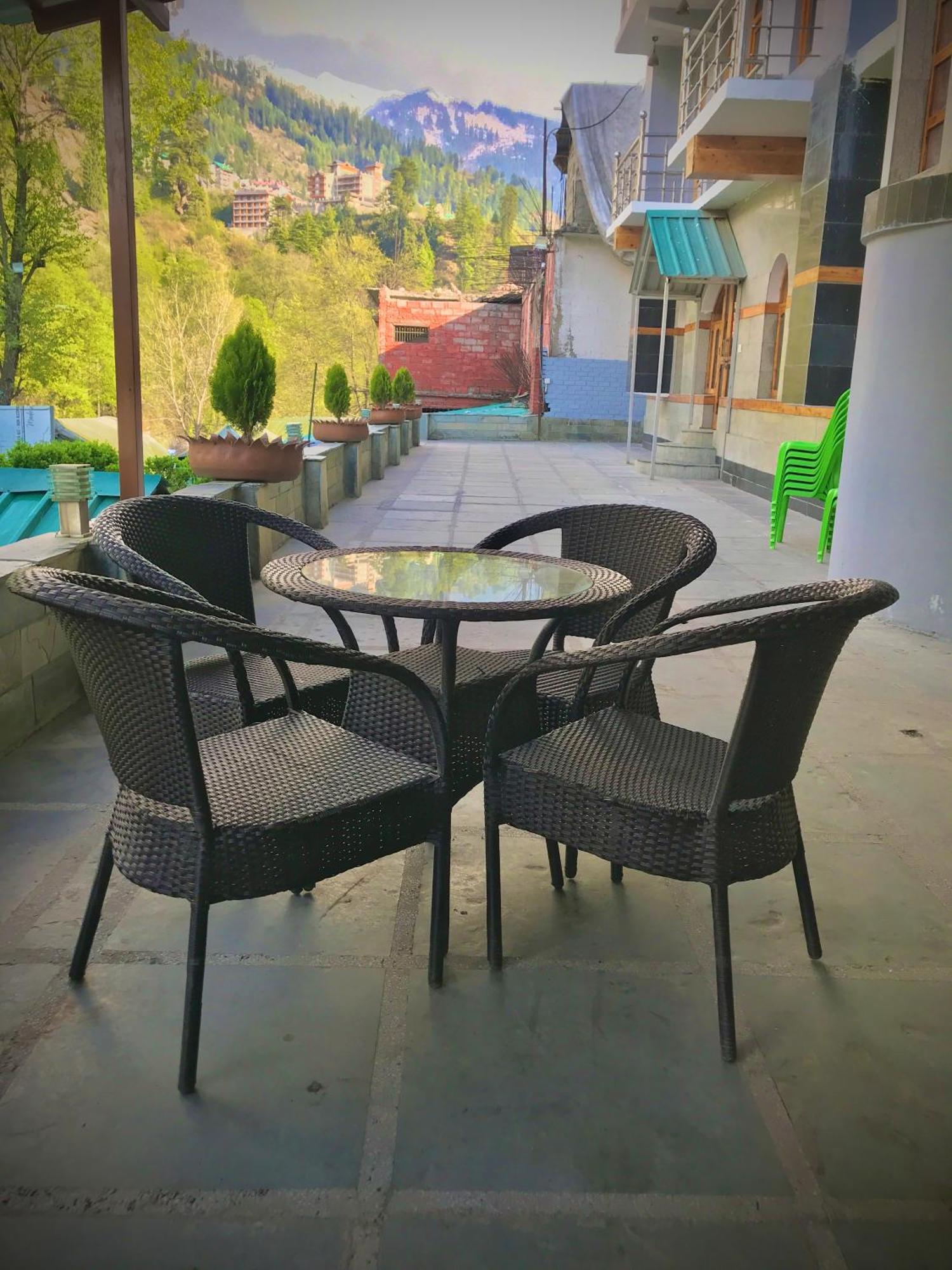 The Avenue Hotel , Manali A River Side Hotel Ngoại thất bức ảnh