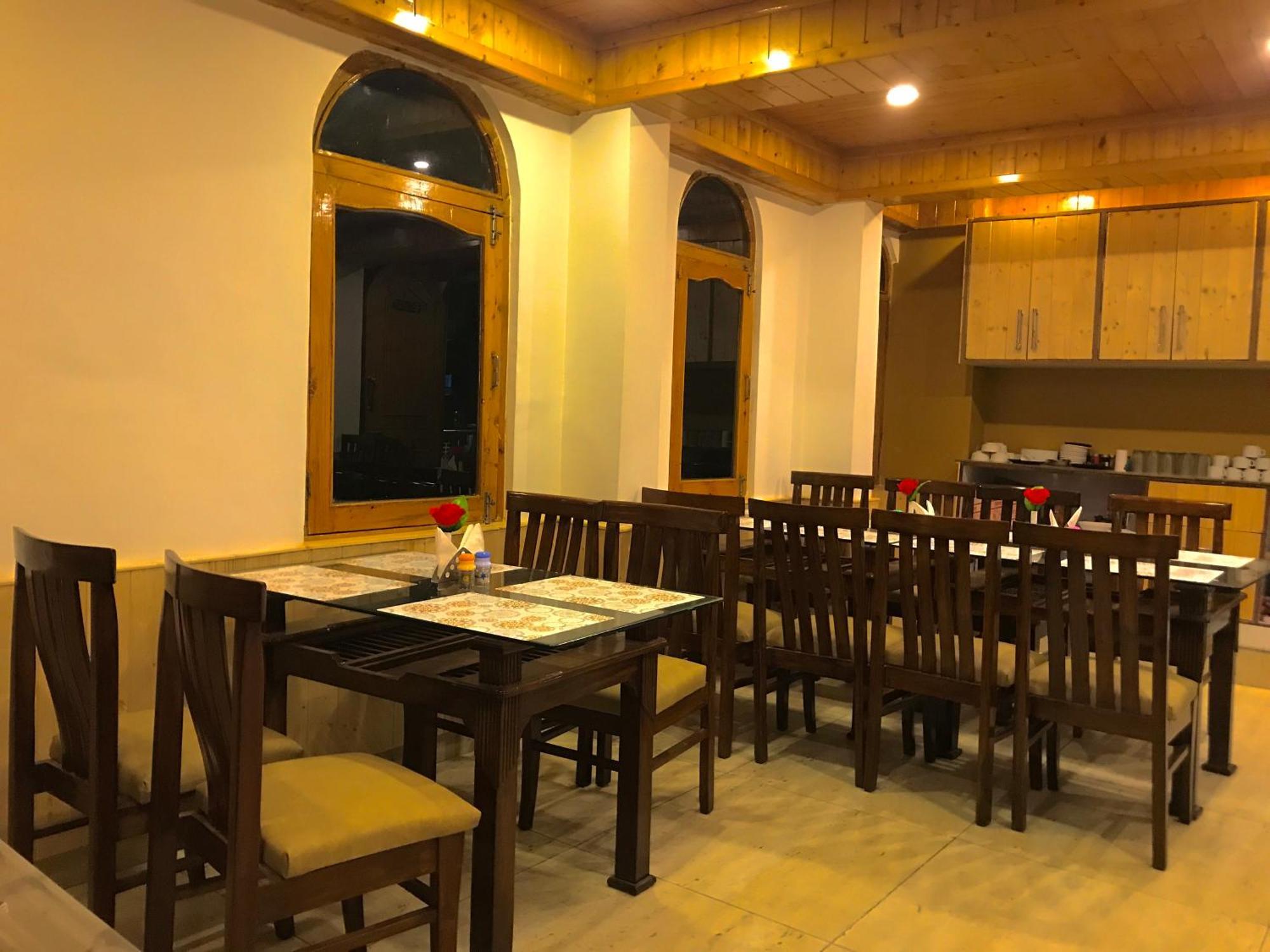 The Avenue Hotel , Manali A River Side Hotel Ngoại thất bức ảnh
